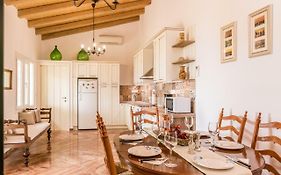 Milena'S Country House